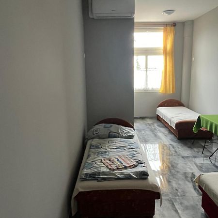 היישאלום Lilla Motel מראה חיצוני תמונה