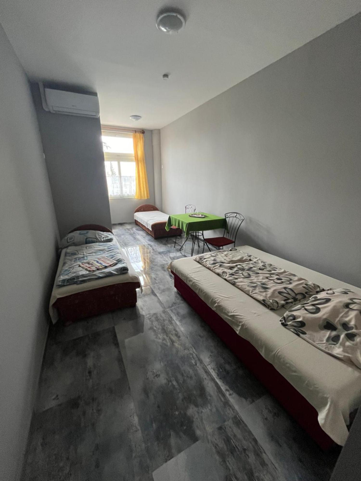 היישאלום Lilla Motel מראה חיצוני תמונה